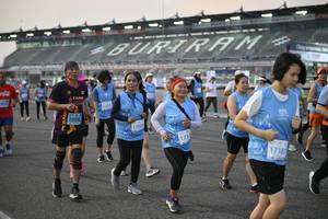 BIB: 503, 525, 0669, 50508
                            <button type="button" onclick="openModal(10465559)" class="btn btn-primary btn-sm float-right btn-popup" data-toggle="modal" data-target=".modal-high-quality">
                        <i class="fas fa-shopping-cart"></i> Add to Cart
                    </button>
                                            <button type="button" onclick="isThisMe(10465559, true)" class="btn btn-success btn-sm float-right btn-popup btn-isme hidden" data-toggle="tooltip" data-placement="bottom" title="นี่คือรูปของคุณใช่ไหม คลิกที่นี่เพื่อเอาเข้าอัลบั้ม">
                        <i class="fas fa-plus"></i> Add to album
                    </button>
                    <button type="button" onclick="isThisMe(10465559, false)" class="btn btn-warning btn-sm float-right btn-popup btn-isnotme hidden">
                        <i class="fas fa-ban"></i> Remove from album
                    </button>